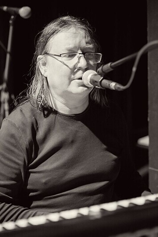 Roman Dragoun and His Angels